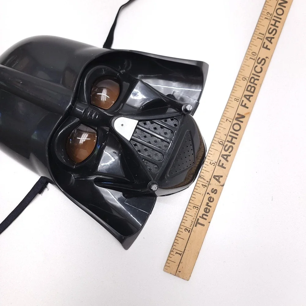 Star Wars Darth Vader Mask Rubies Lucasfilm 2011 Black Plastic Costume Accessory